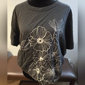 Flower design t shirt
